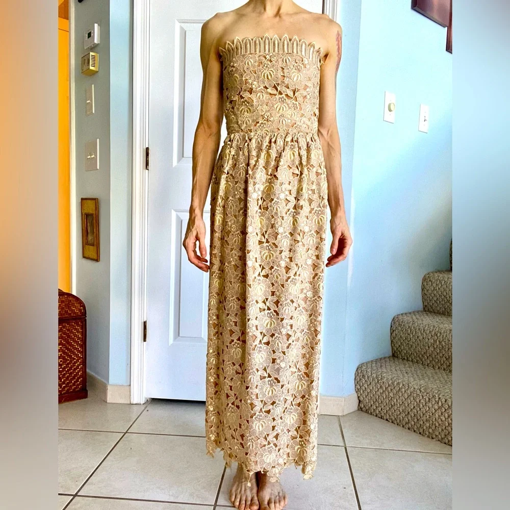 Handmade Design Champagne Lace Strapless Sparkle Gown. - Picture 5 of 9